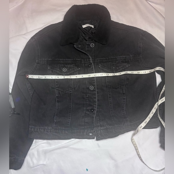 🖤 Mango Cropped Sherpa Collar Denim Jacket | Size M 🖤 - Picture 9 of 10